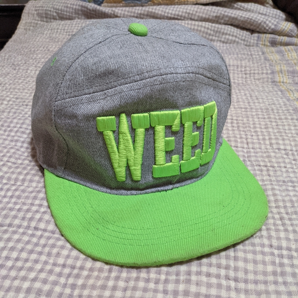 A hat .. usa made  by lucky 7